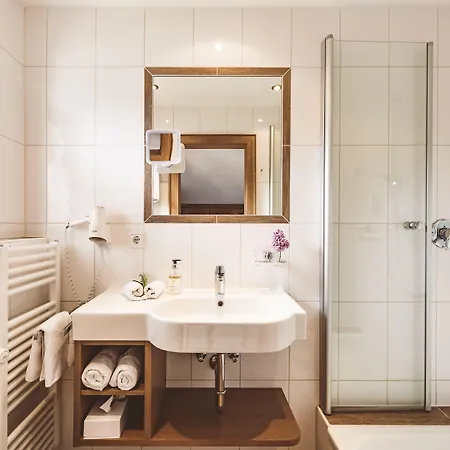 Garni Gaestehaus Brand Hotel 3*