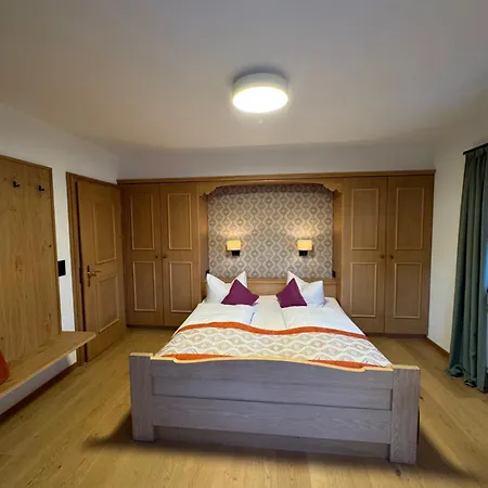 호텔 Garni Gaestehaus Brand 3*